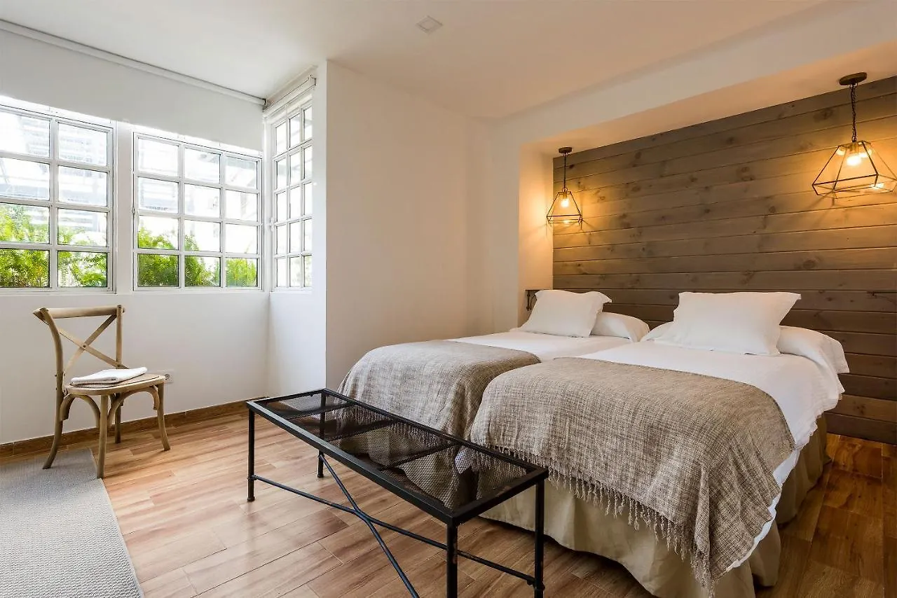 Genteel Home San Leandro Sevilla 0*,